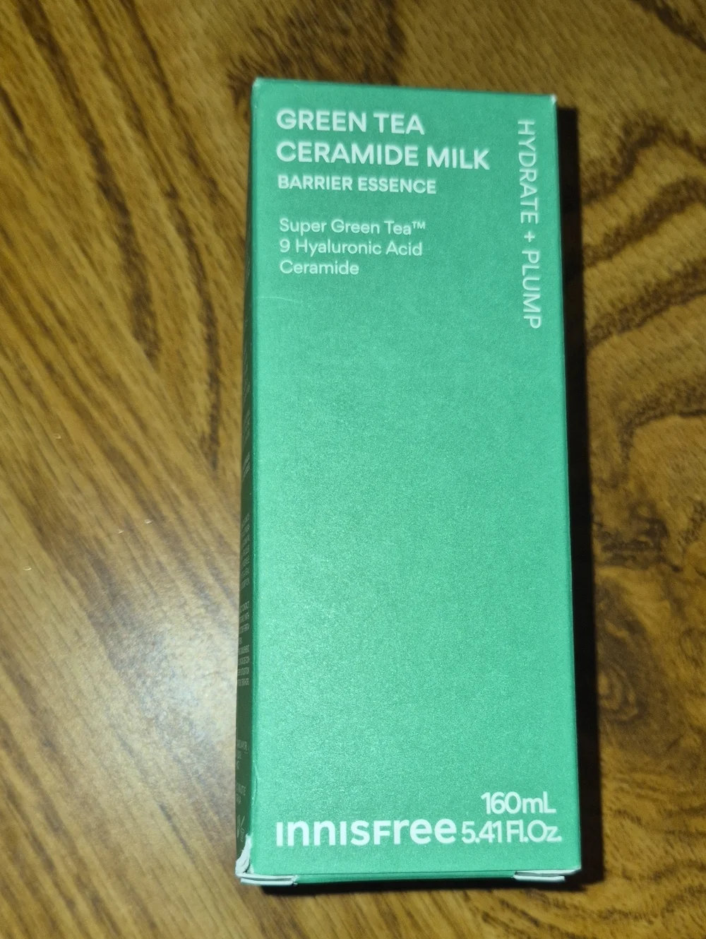 Innisfree Green Tea Ceramide Milk Barrier Essence - Green